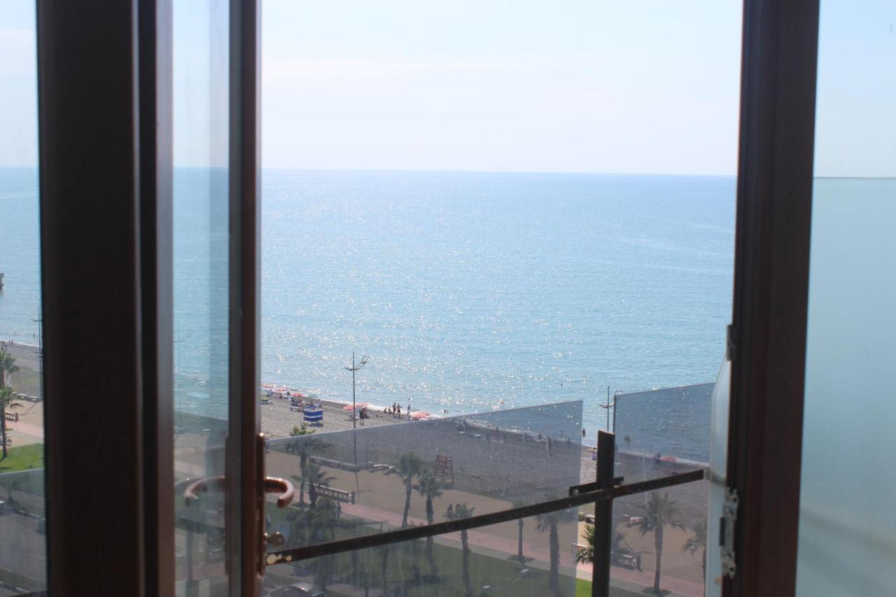 Apartment On The Back Sea Batumi Zewnętrze zdjęcie